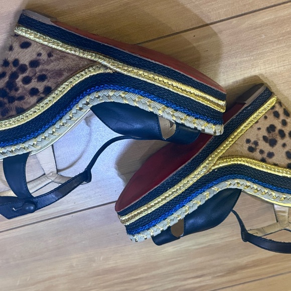 Christian Louboutin Trotolita Black and Gold Leopard Wedges 7.5 / 38.5 - Picture 9 of 16